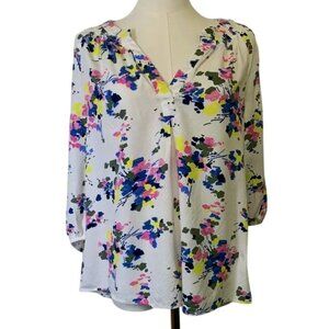 NWT. Crown & Ivy Floral Print Women's  Peasant Top. Size S.